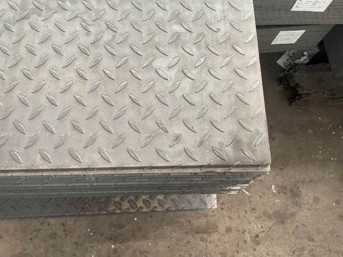 Hot Rolled Checkered Plates