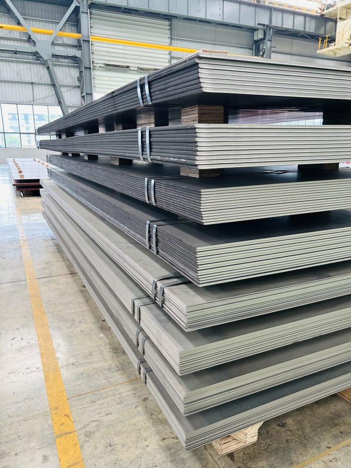 Hot-Rolled-Steel-Sheets-and-Plates